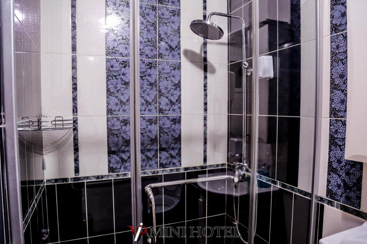 Vip Mini Hotel Semey Exterior photo